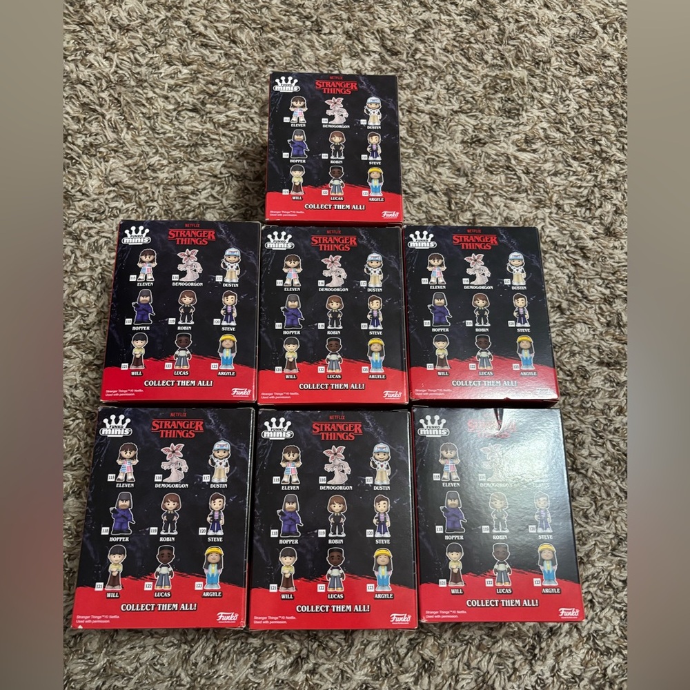 Funko Mini Stranger Things Pops Pre Loved—Pick one - Picture 3 of 16